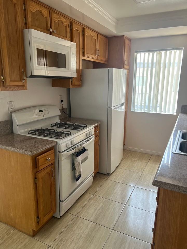 21700 - 21734 Septo St - Photo 3 of 10