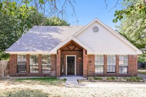 featured image of 657 Edgewood Dr