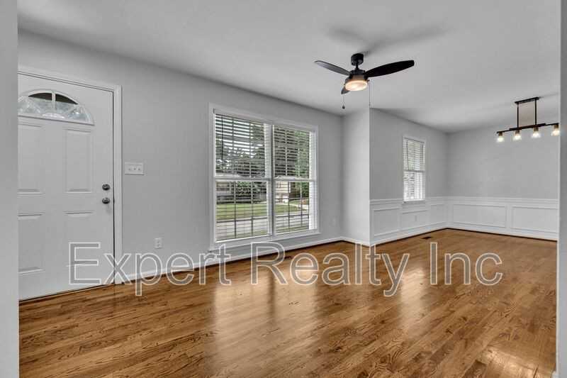 1064 Caribbean Cir - Photo 2 of 32