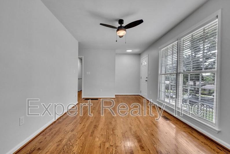 1064 Caribbean Cir - Photo 3 of 32