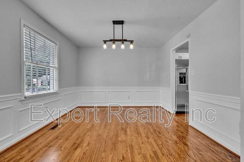 1064 Caribbean Cir - Photo 4 of 32