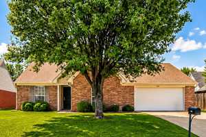 featured image of 1883 Cresent Ln