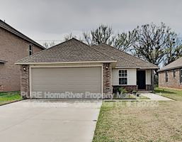 featured image of 9304 Nw 70th St
