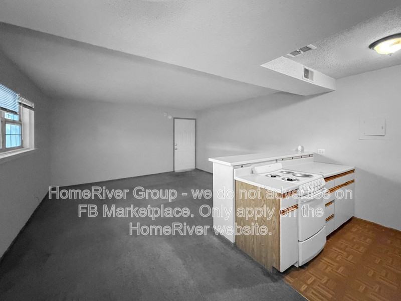 1646 Towne Dr #C - Photo 7 of 18