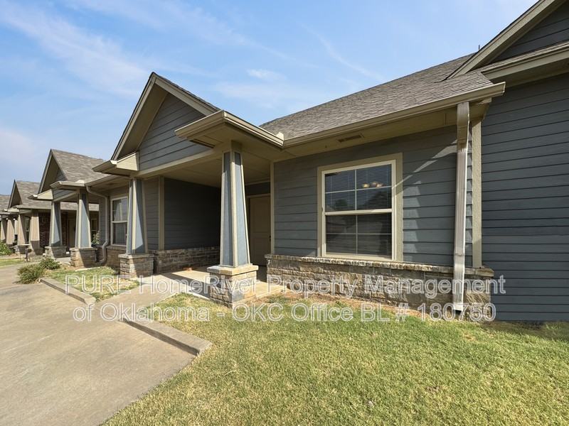 909 Sw 92nd St - Photo 2 of 18