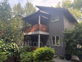 featured image of 92 Hibriten Dr