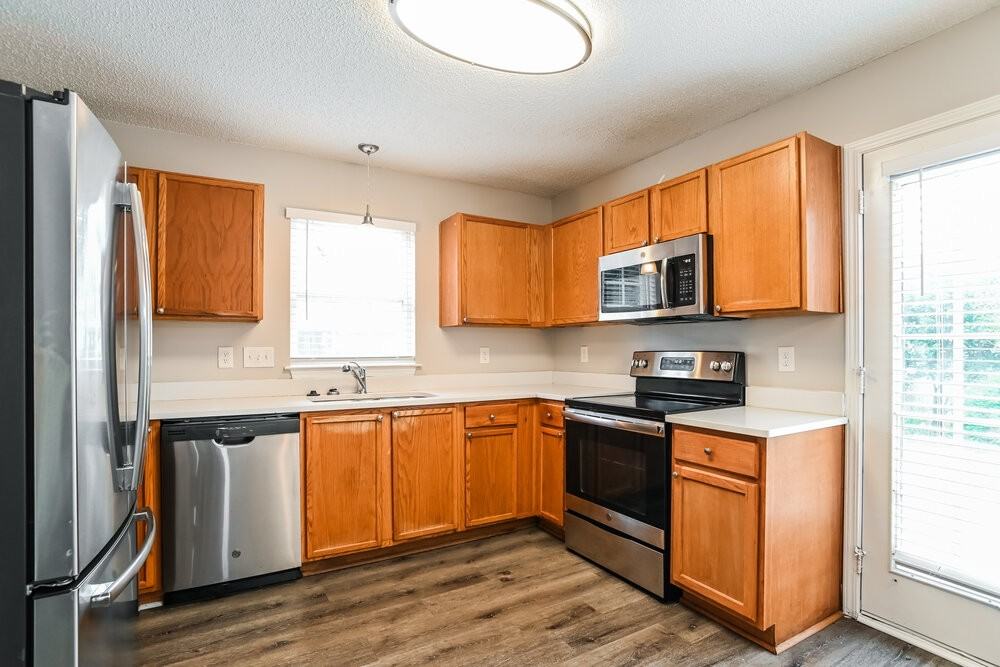 8504 Stoneman Pl - Photo 7 of 17