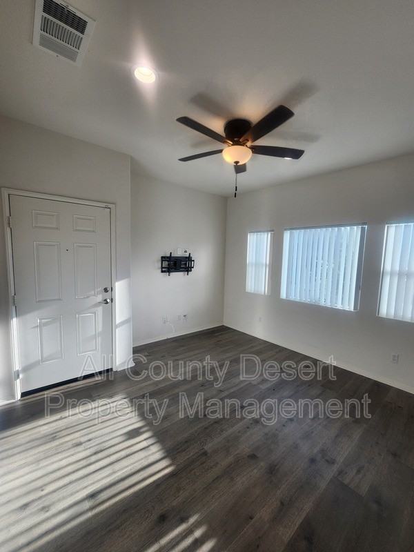 44430 Beringer Dr - Photo 3 of 9