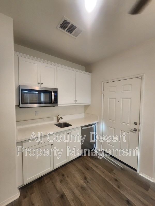 44430 Beringer Dr - Photo 4 of 9
