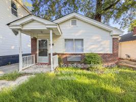 featured image of 2413 Laurel St #A