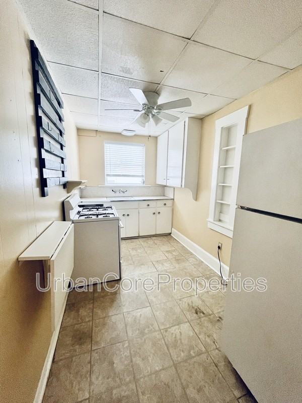 1233 Oak St Ne #7 - Photo 5 of 9
