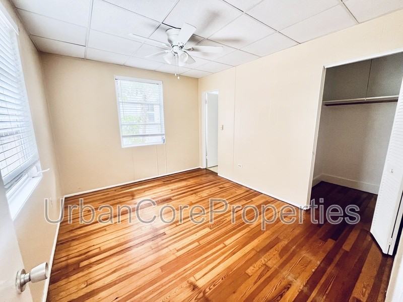 1233 Oak St Ne #7 - Photo 7 of 9