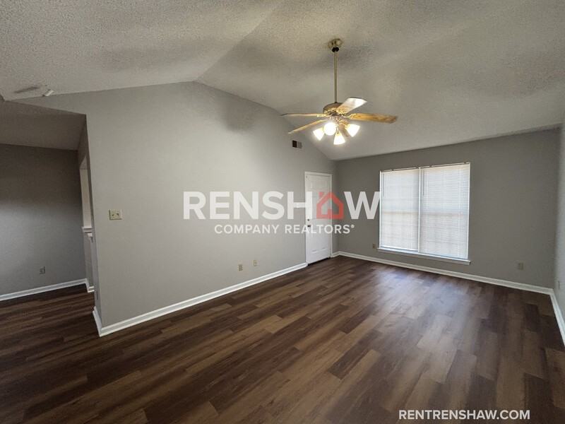 2240 Curbertson St - Photo 4 of 17