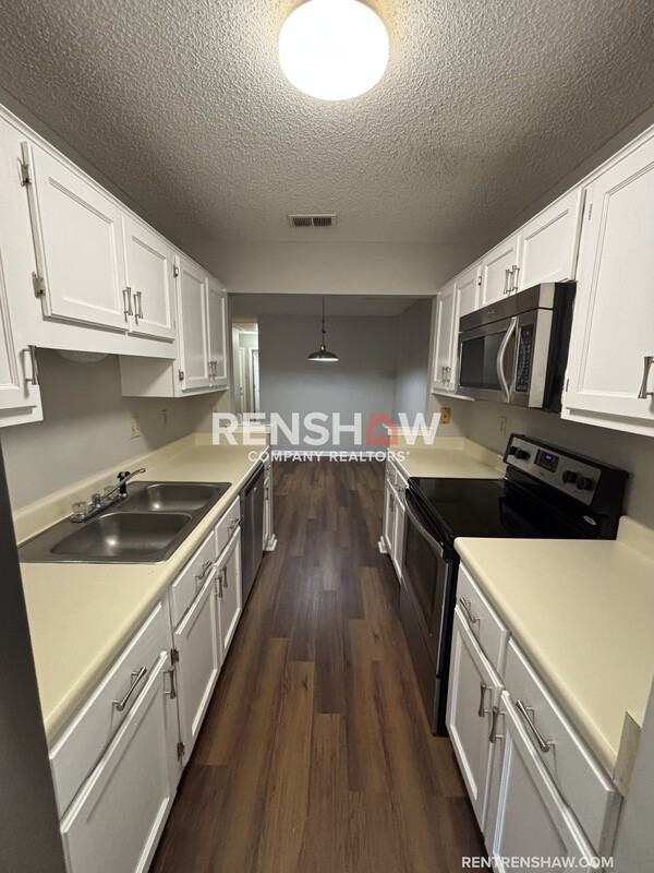 2240 Curbertson St - Photo 7 of 16
