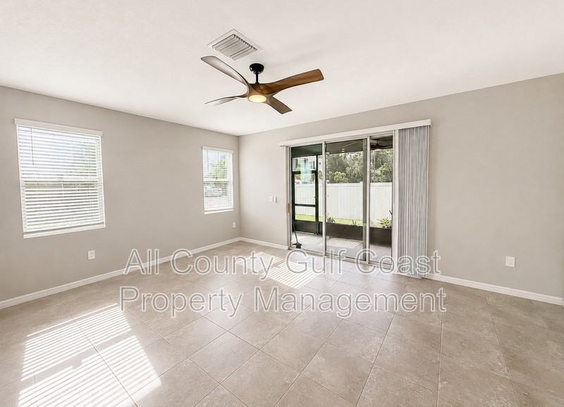 2785 Midnight Pearl Dr - Photo 4 of 24