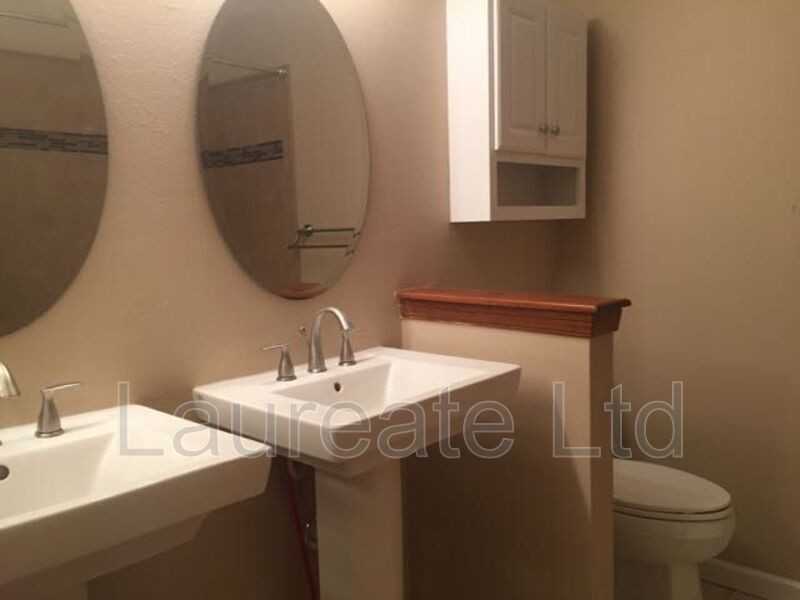 2072 S Oakland St - Photo 7 of 11