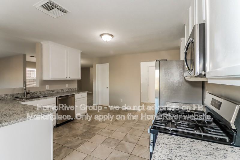12803 Blue Timbers Ct - Photo 7 of 24