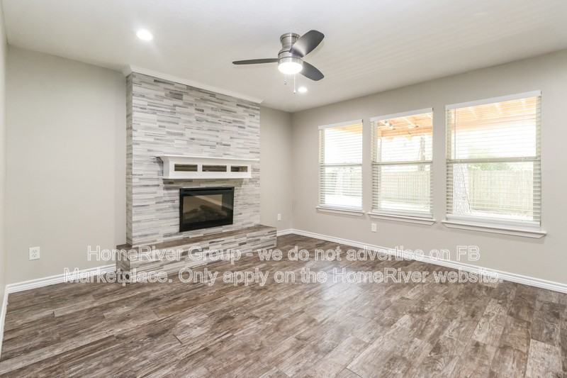 22079 Misty Moss Ct - Photo 3 of 15