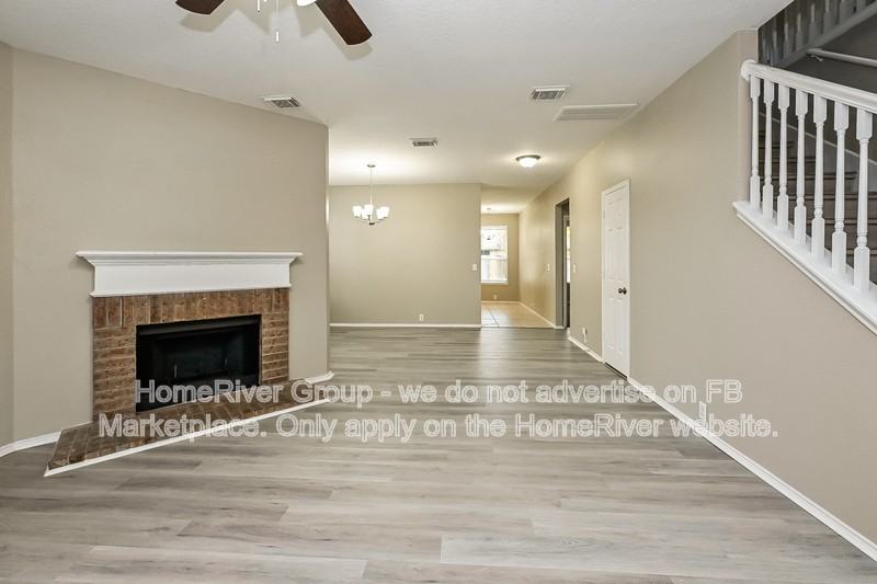 18722 Summer Anne Dr - Photo 2 of 22