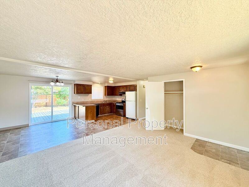 15204 Se 2nd Cir - Photo 3 of 23