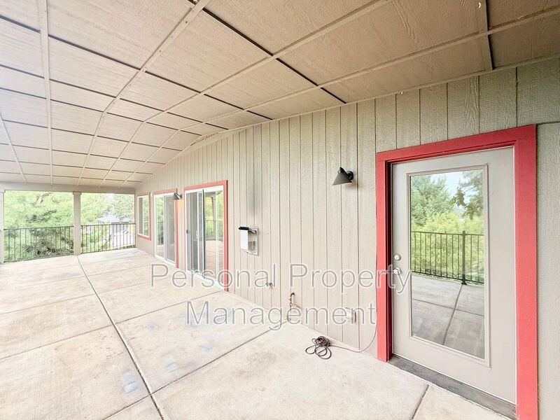 1710 Lincoln Ave - Photo 2 of 23