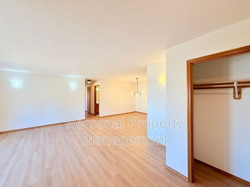 5011 Ne 129th Ave - Photo 3 of 20
