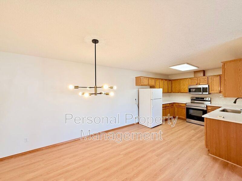 5011 Ne 129th Ave - Photo 7 of 20