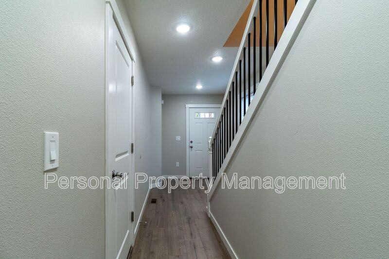 3810 Kauffman Ave - Photo 2 of 17