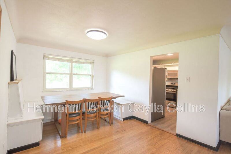 14479 Conway Rd - Photo 6 of 36