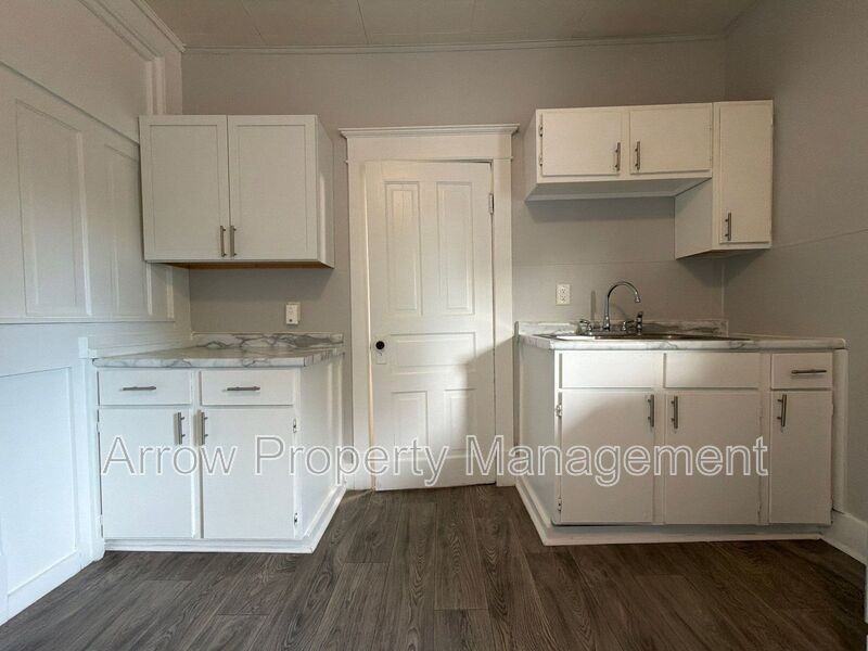 1341 D St #2 - Photo 2 of 17