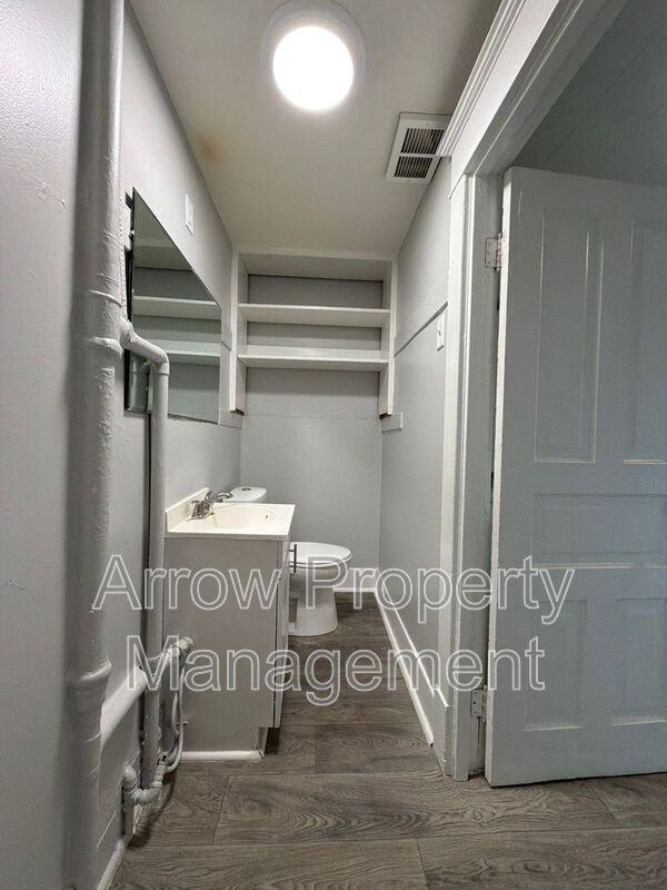 1341 D St #2 - Photo 5 of 17