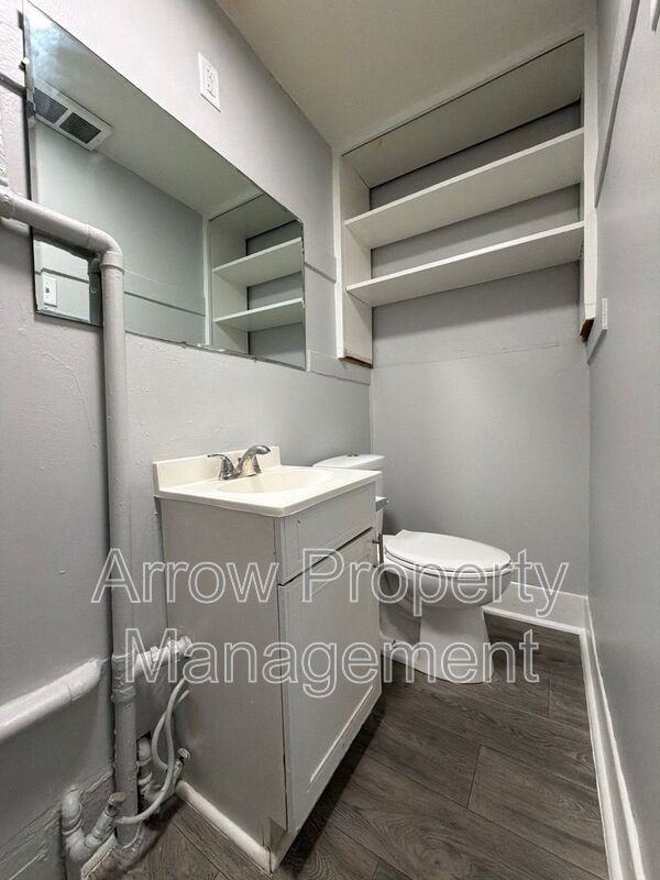 1341 D St #2 - Photo 7 of 17