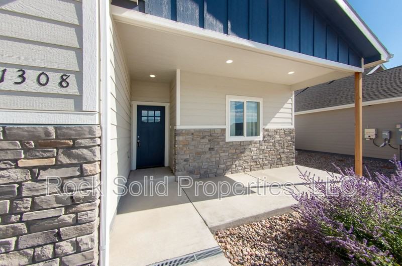 1308 Rabbit Brush Trl - Photo 2 of 32