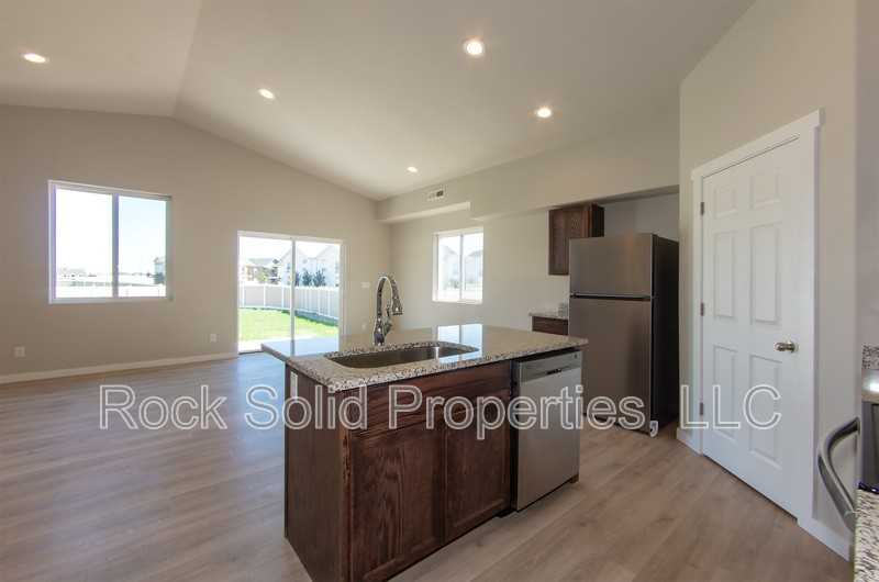 1308 Rabbit Brush Trl - Photo 7 of 32