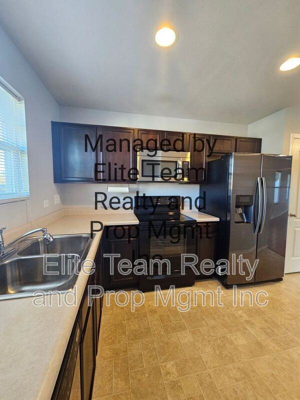 453 Hunters Dance Rd - Photo 3 of 22