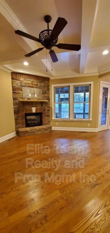 550 Cottonfield Cir - Photo 7 of 36
