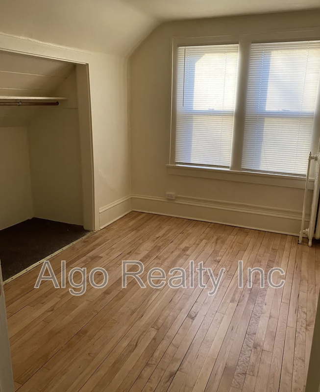 3250 Logan Ave N - Photo 5 of 14