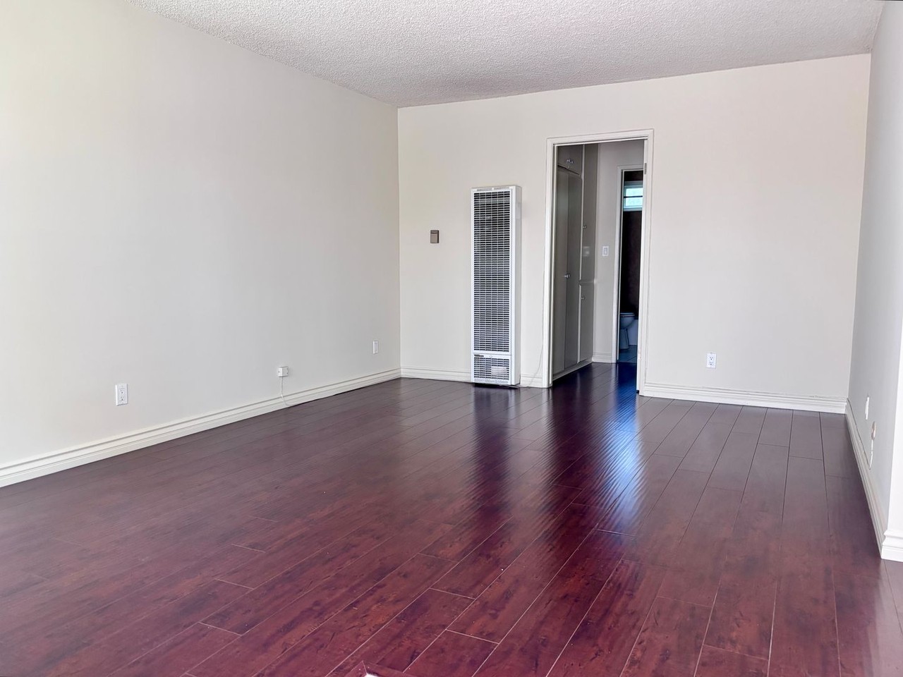 519 N. Hayworth Ave. - Photo 2 of 32