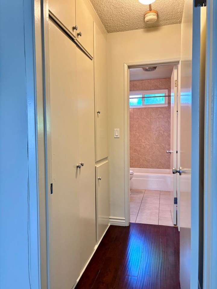 519 N. Hayworth Ave. - Photo 6 of 32