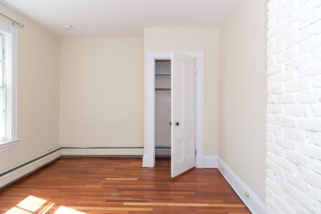 55 Loomis Street #A - Photo 5 of 14