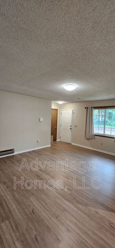 9926 W 88th Ter - Photo 6 of 33