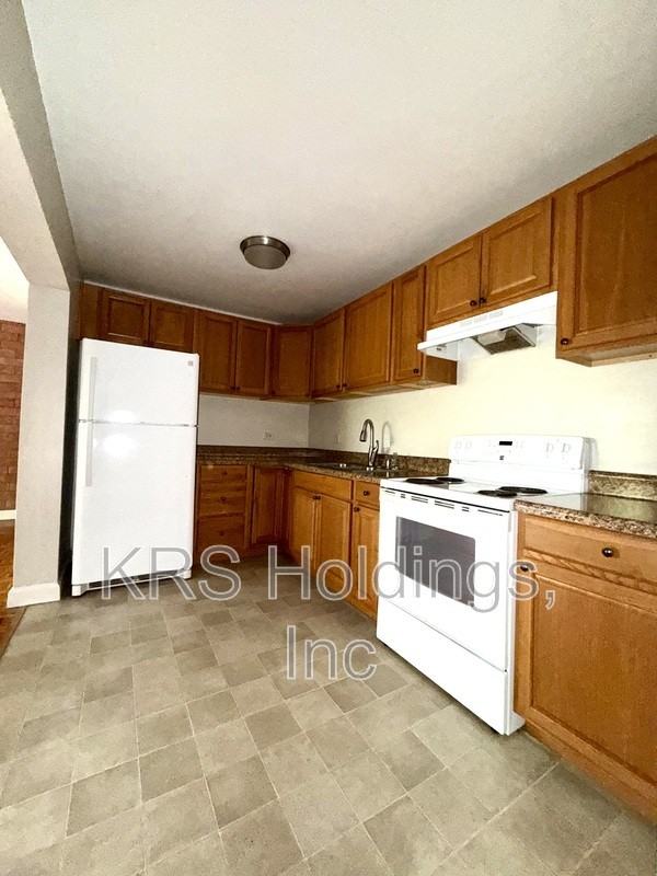 1800 Jefferson Park Ave #66 - Photo 4 of 9