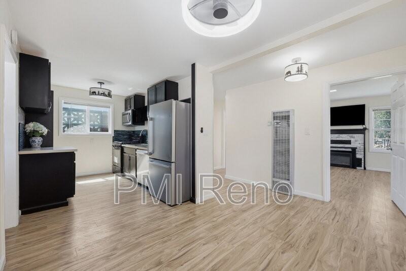 1515 N Carson St #2 - Photo 3 of 11