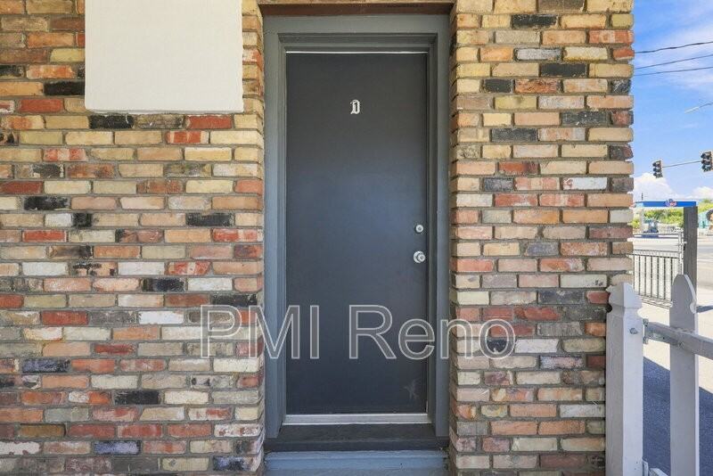 1515 N Carson St #2 - Photo 7 of 11