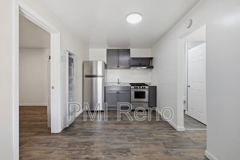 1515 N Carson St #4 - Photo 3 of 12