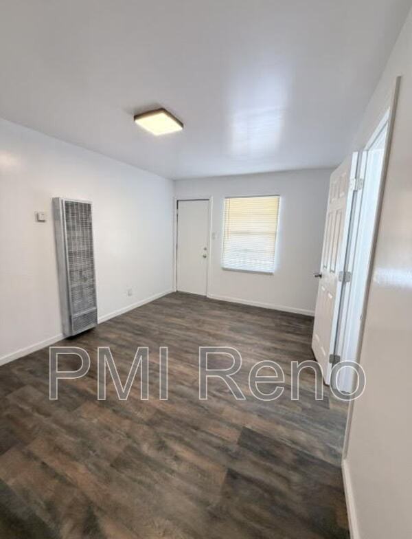 1515 N Carson St #4 - Photo 7 of 12
