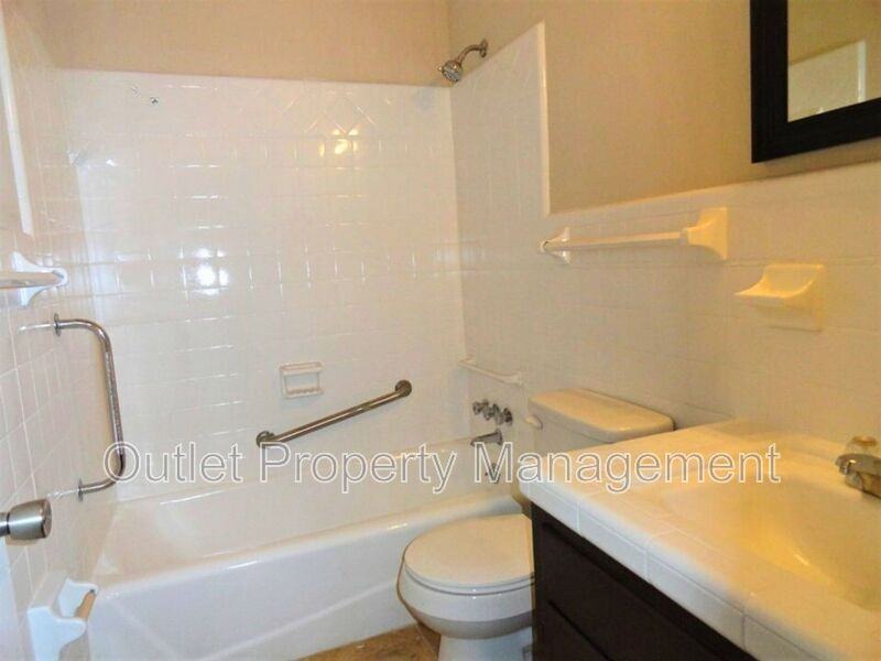 610 S Lake Formosa Dr - Photo 7 of 8