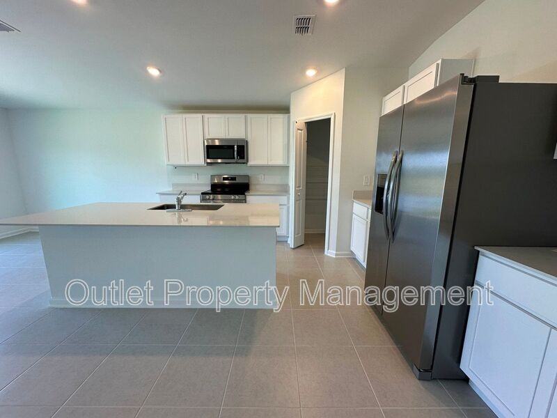 1917 Pine Meadows Golf Course Rd - Photo 3 of 28