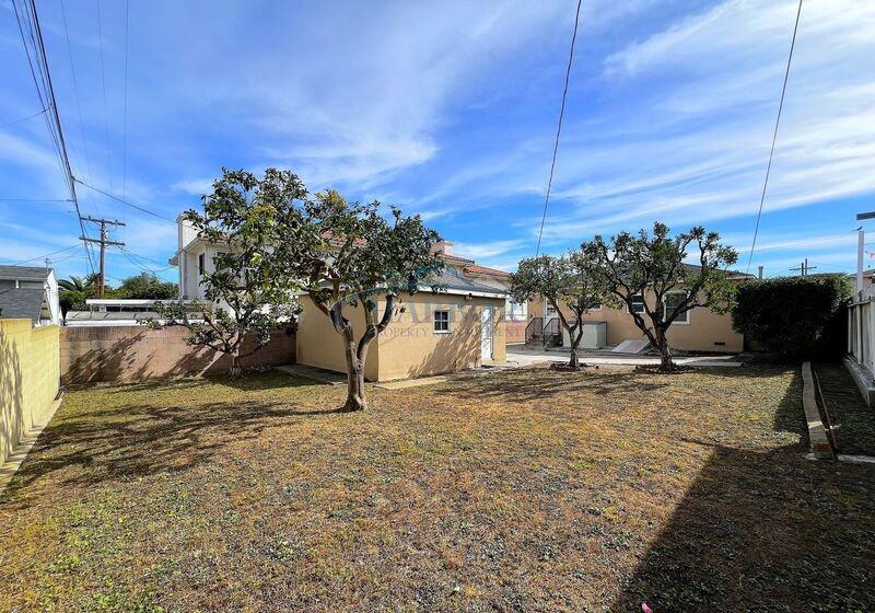 1382 W 26th Pl - Photo 7 of 14