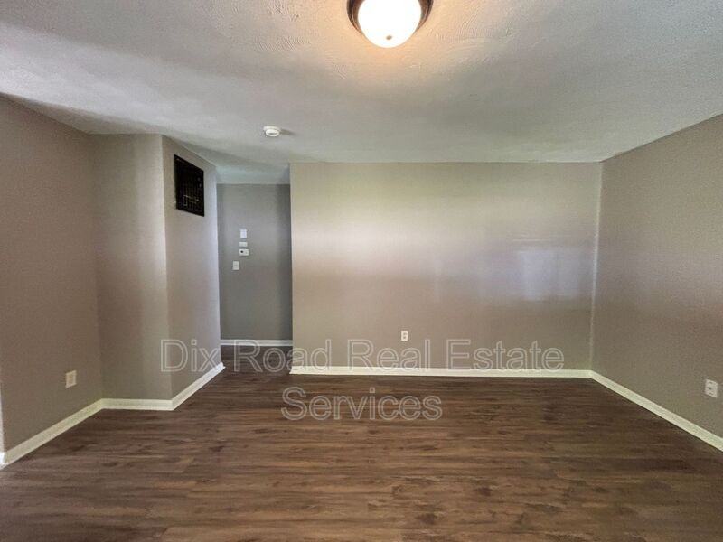 4201 Brunswick Ave - Photo 6 of 18